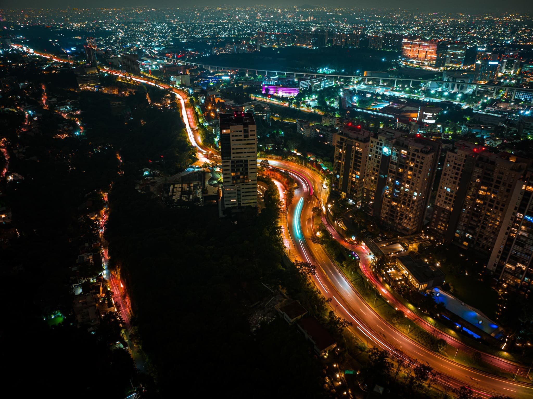 Interlomas · nocturna — fotografía aérea con drone de CDMX, 2022
